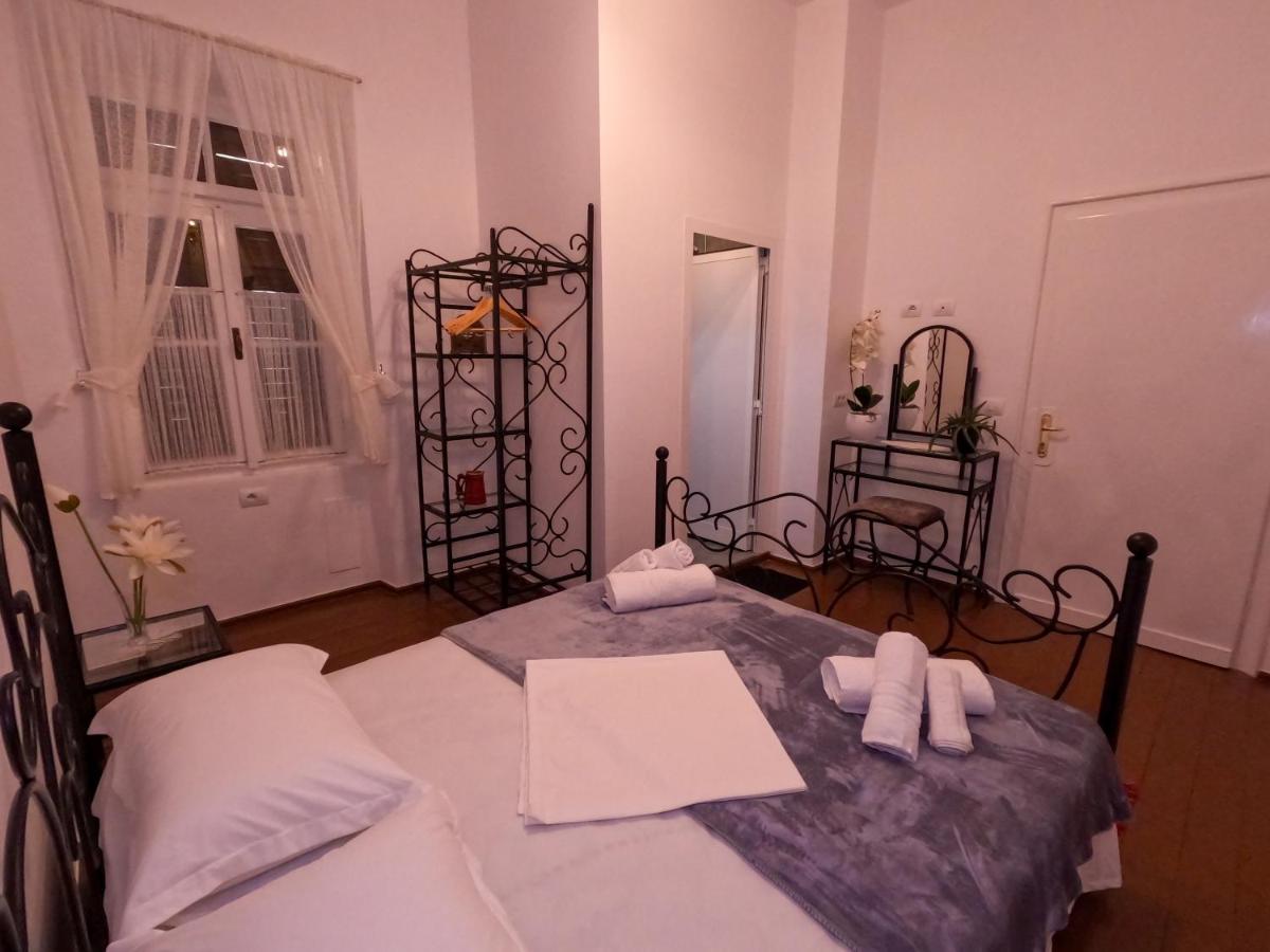 Intown Guesthouse ชโคเดอร์ ภายนอก รูปภาพ
