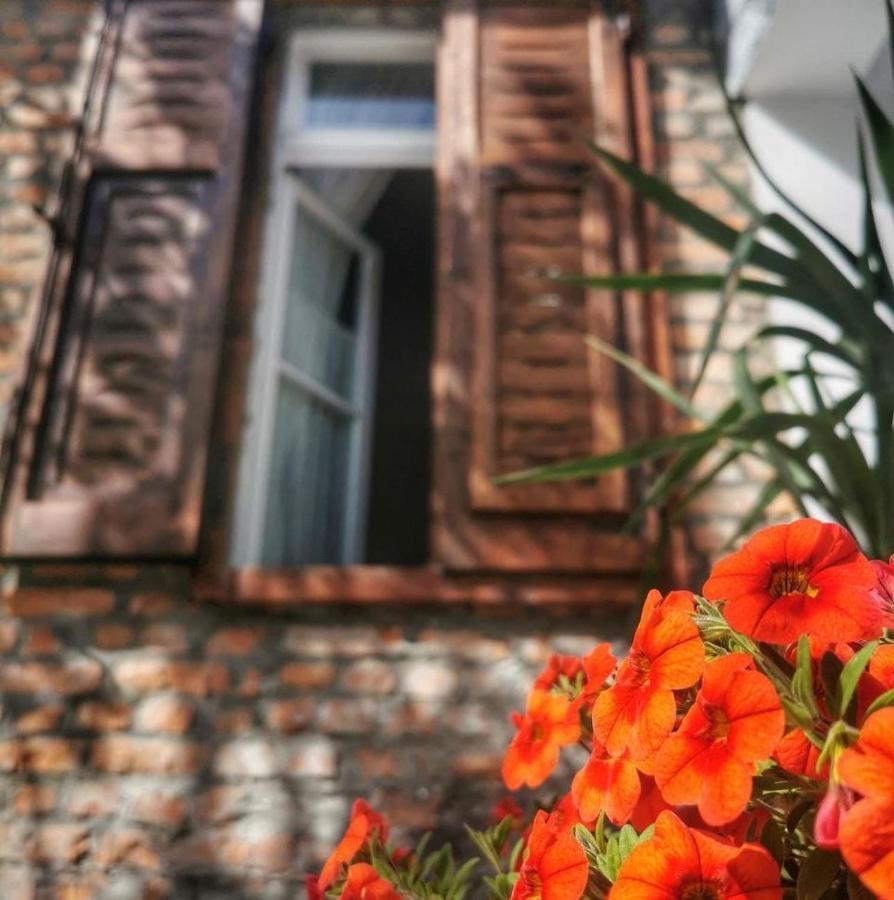 Intown Guesthouse ชโคเดอร์ ภายนอก รูปภาพ